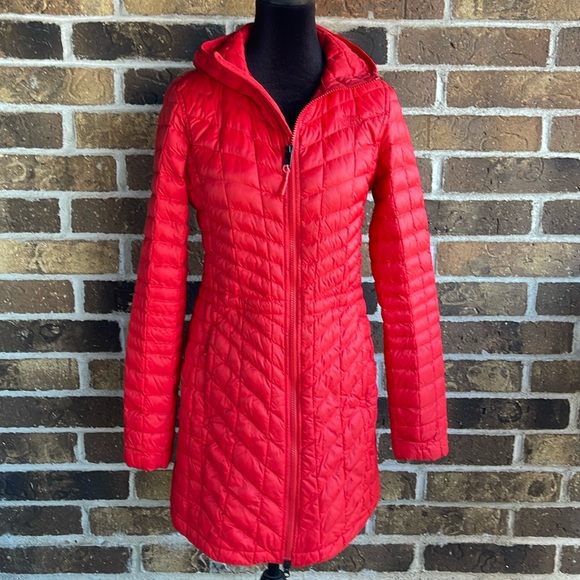 The North Face ThermoBall Eco Parka Red Jacket - Picture 2 of 15